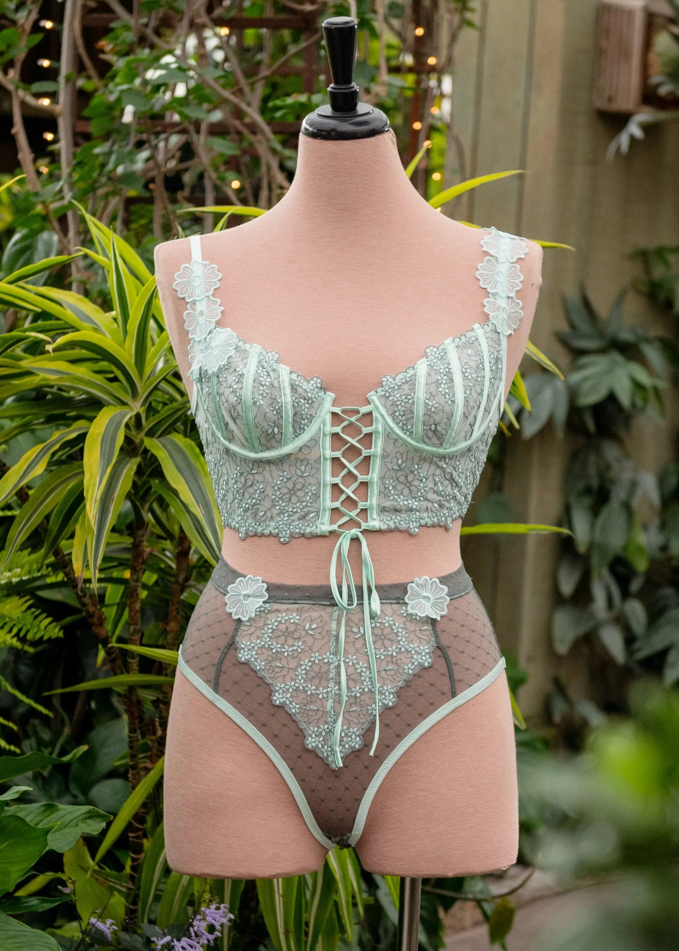 Embroidered Underwire Lace-Up Corset - Mint Julep
